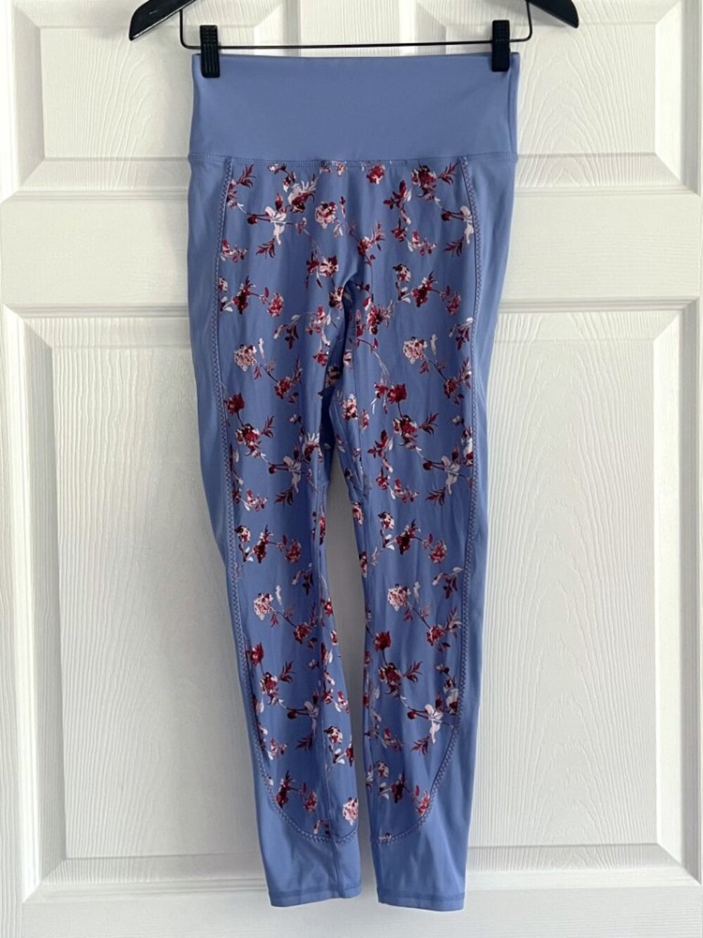 Fabletics Motion365 leggings blue floral high rise compression yoga Athletic S